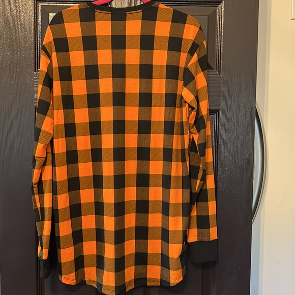 LuLaRoe long sleeve Hudson - Medium - Picture 4 of 9